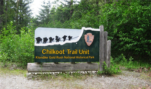 淺談河南景區(qū)標(biāo)識(shí)標(biāo)牌的規(guī)劃設(shè)計(jì)原則